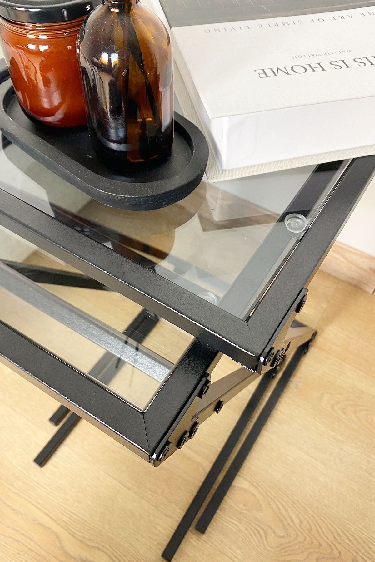 Wien Nesting Tables